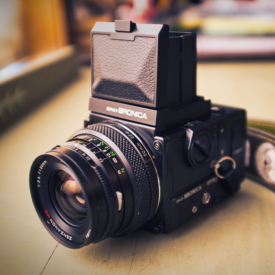 Bronica ETRSi