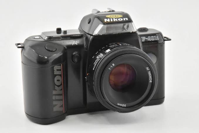 Nikon F401s