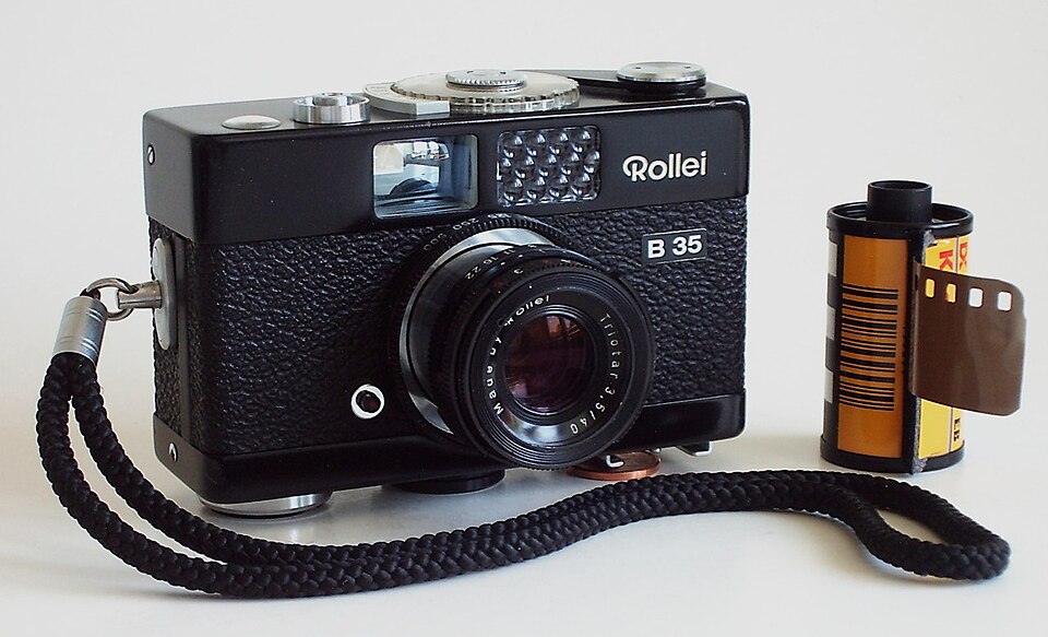 Rollei B35