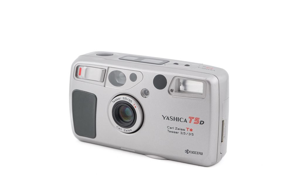 Yashica T5