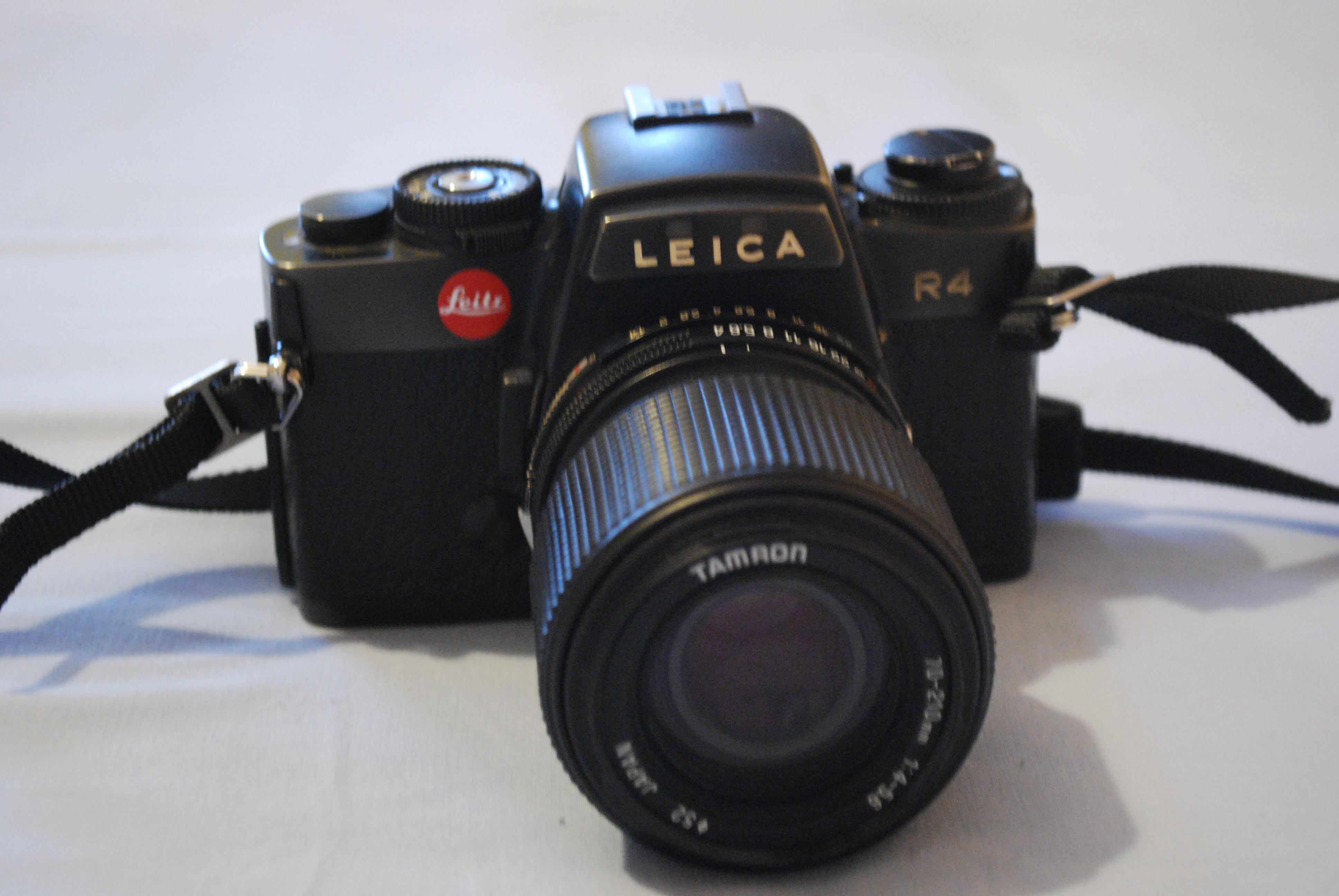 Leica R4