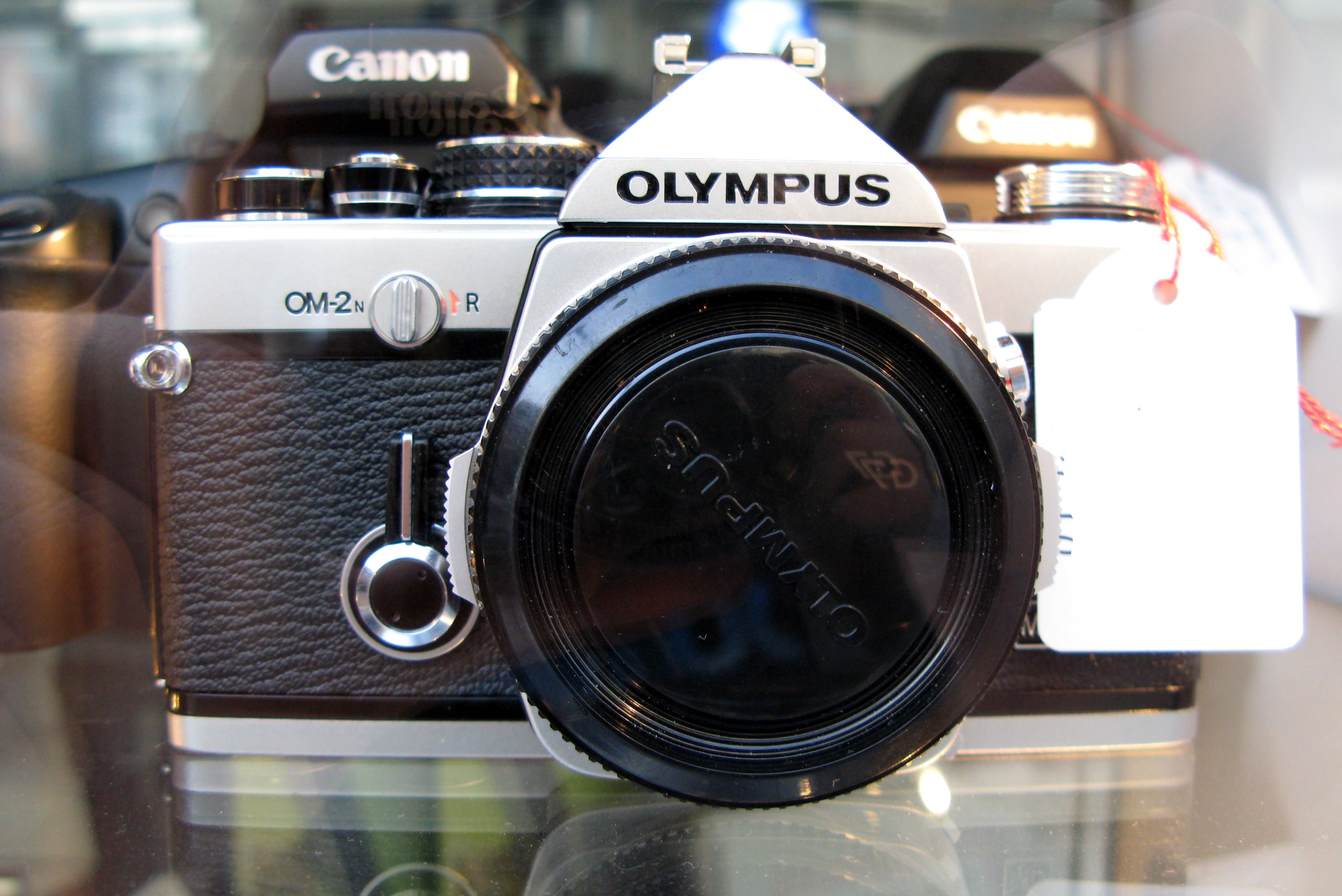Olympus OM-2n