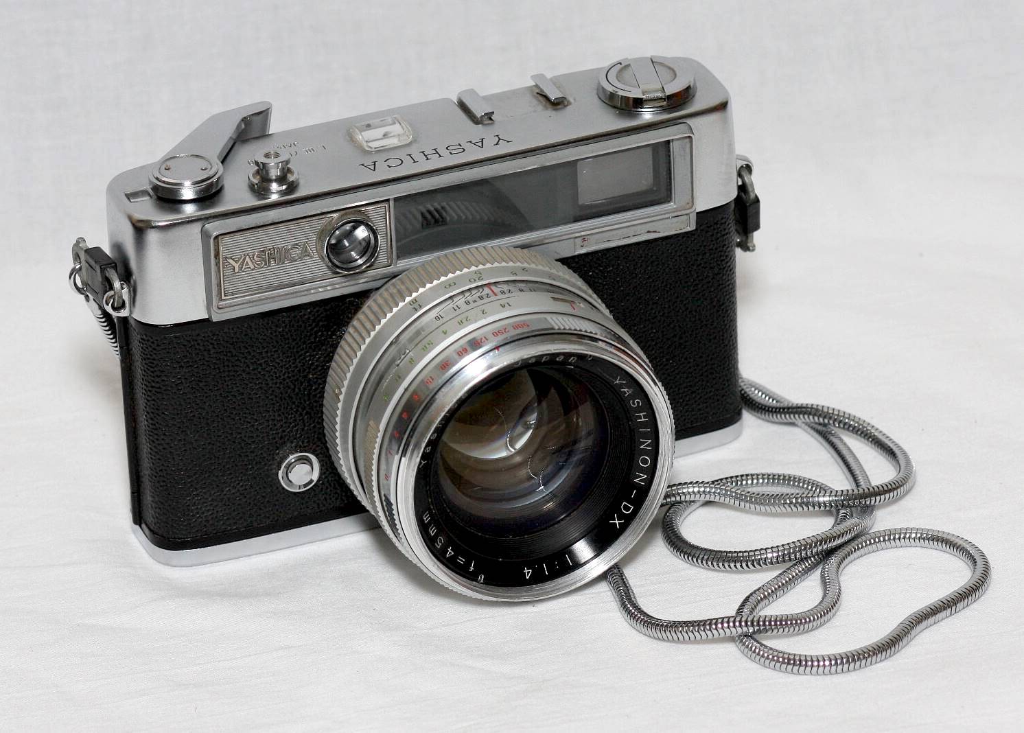Yashica Lynx 14E